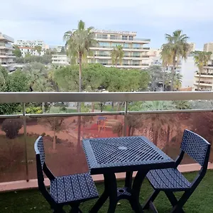 2 Pieces Meubles A Juan Les Pins Antibes